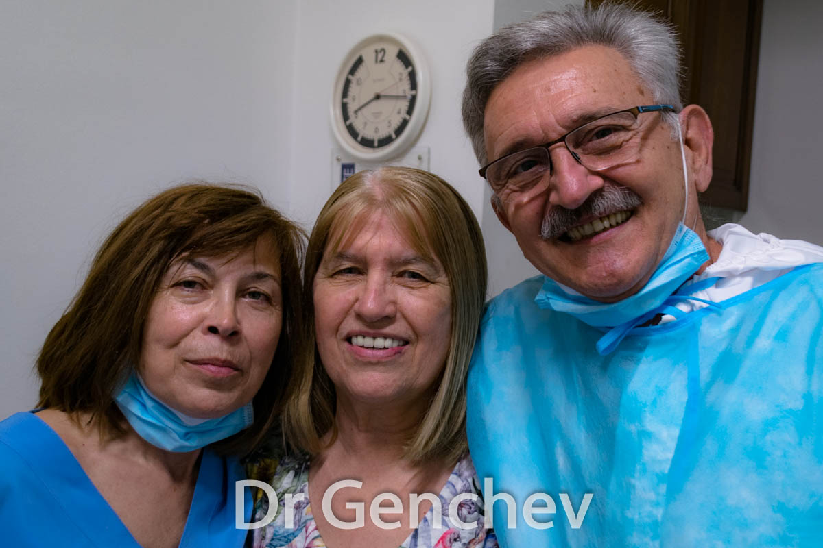 Dr. Genchev Zahnrestauration bei Parodontitis